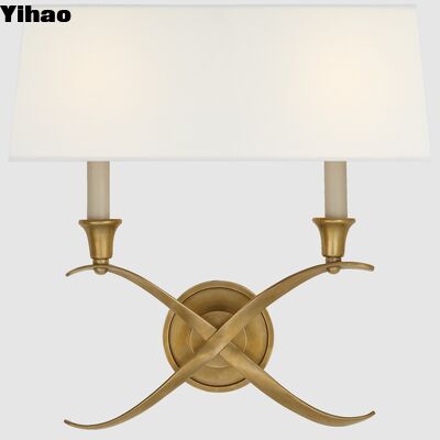 Ручная медная настенная лампа с 2700K теплым белым светом и современным дизайном для гостиной